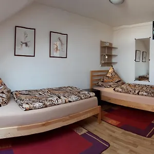 Homestay Zwei Ruhige, Private Gaestezimmer Nahe U-bahn Nuremberg